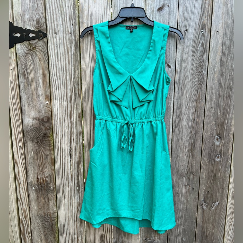 BeBOP Green Sleeveless Ruffle Dress with pockets Women’s Medium